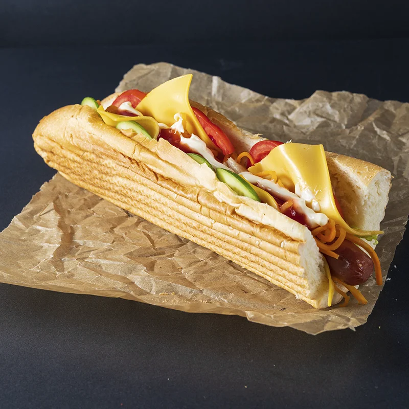 Royal Hot Dog with Cheese