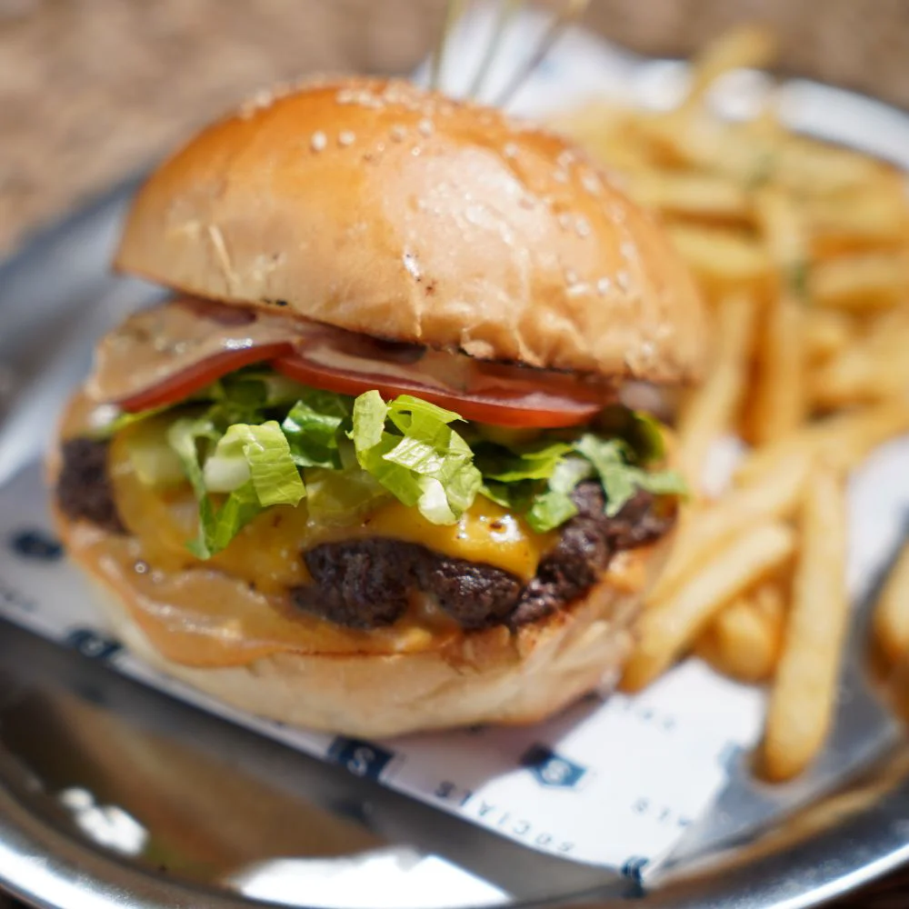 SOCIALS BURGER
