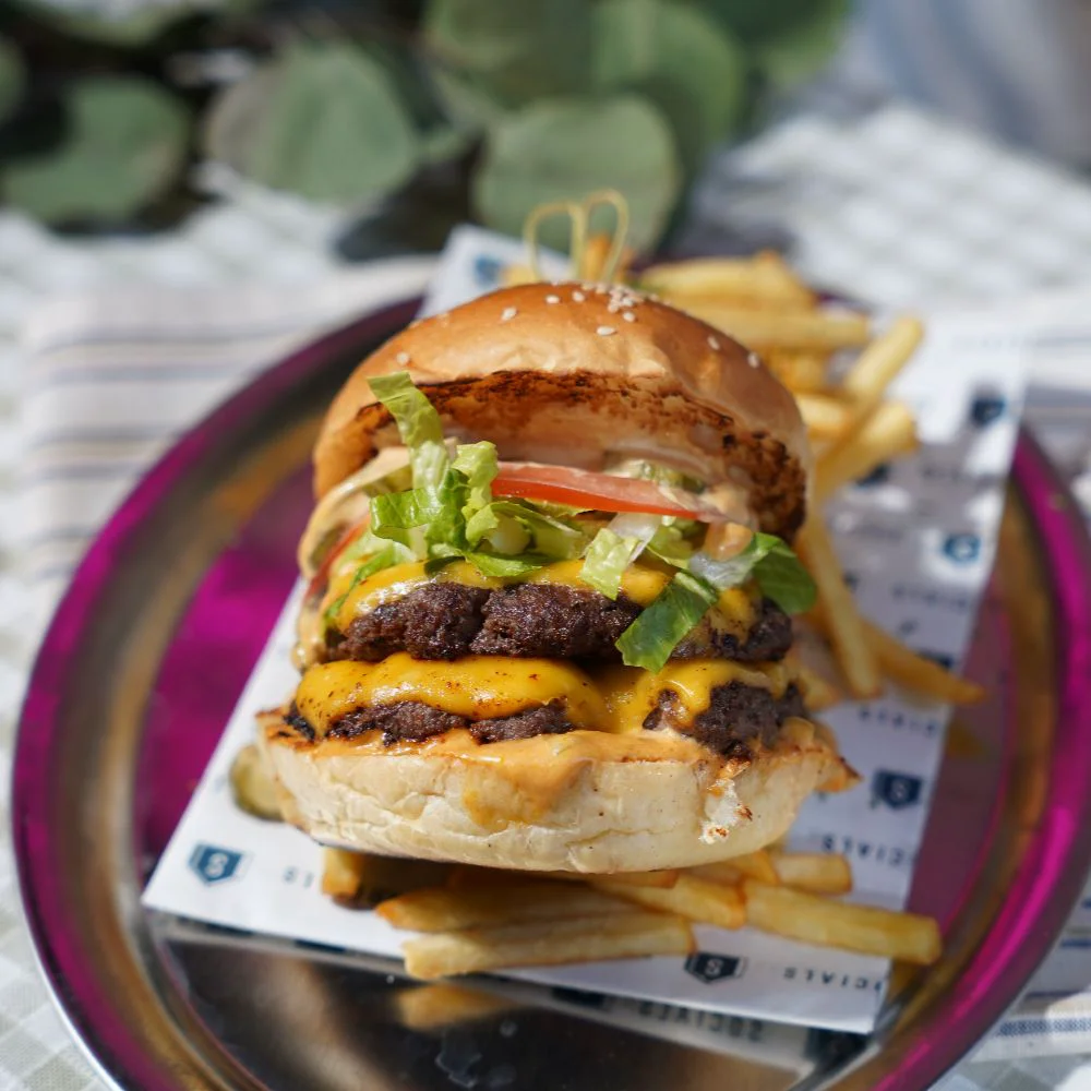 DOUBLE SOCIALS BURGER