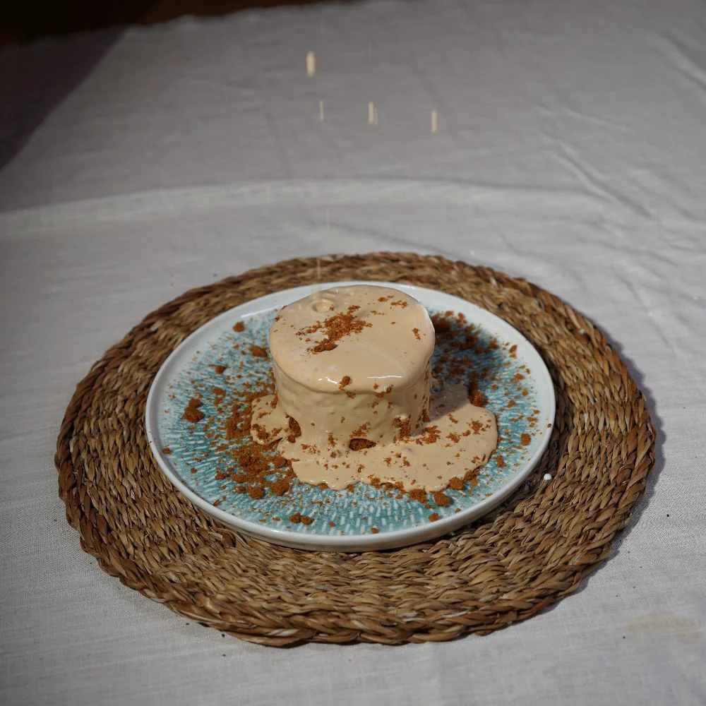 SOCIALS HONEY CAKE