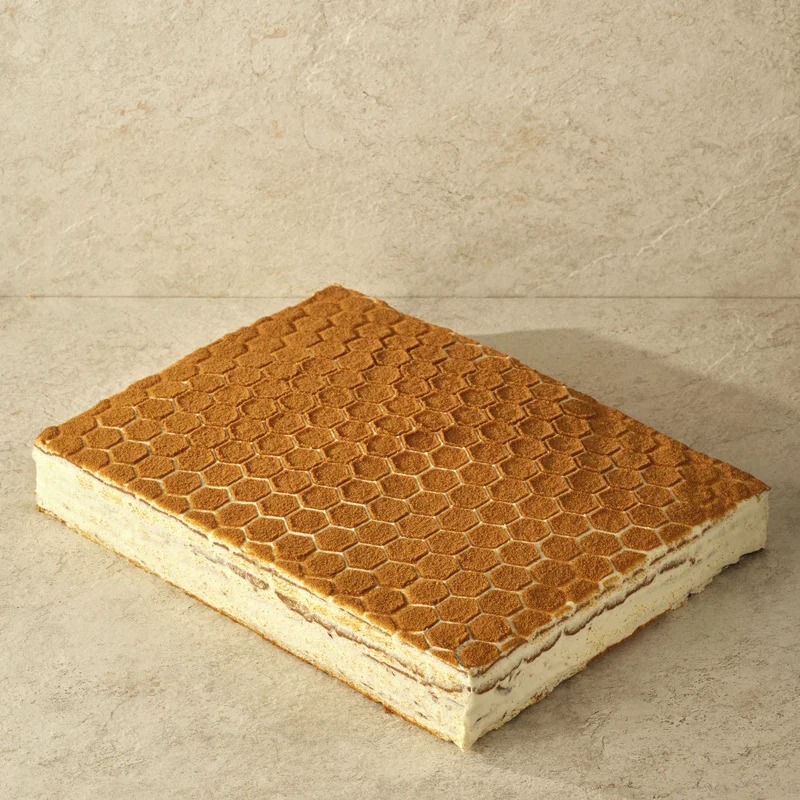 Tort Medovik "Karamelli" (list)