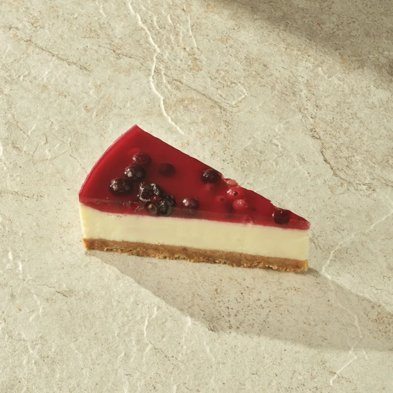 Blackcurrant Cheesecake (piece)