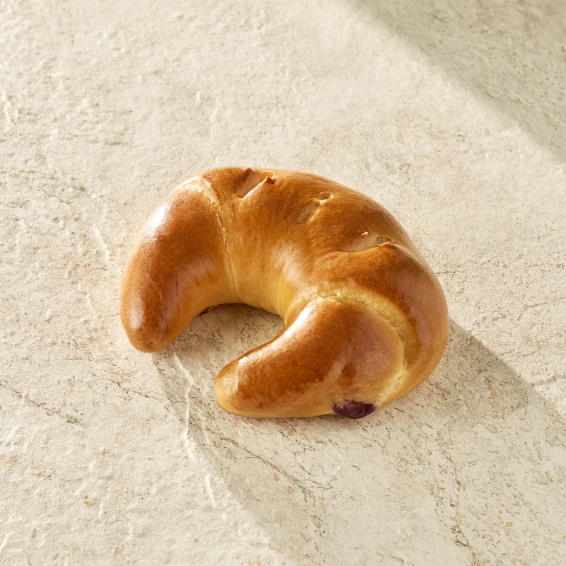 Cherry bun