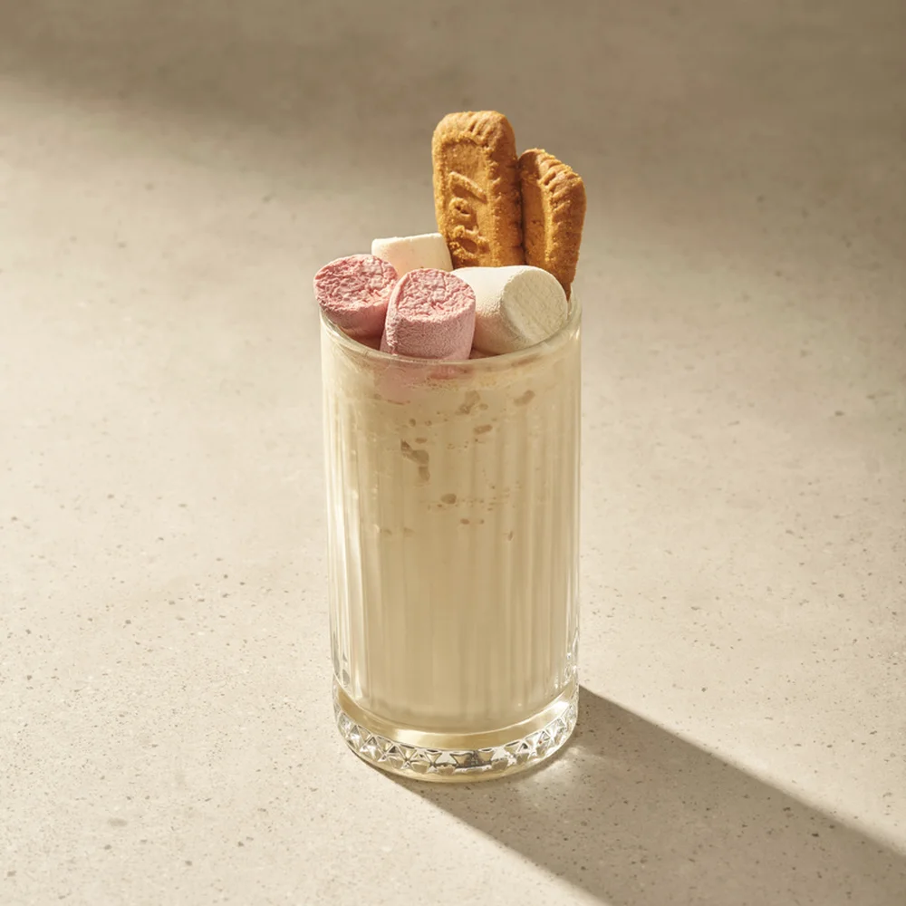 Yogurt cocktail "Tiramisu"