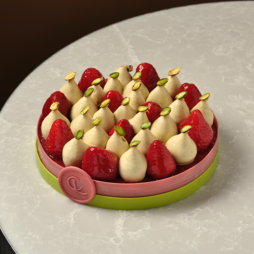 Tort Valrhona "Xandon pista-qulupnay"