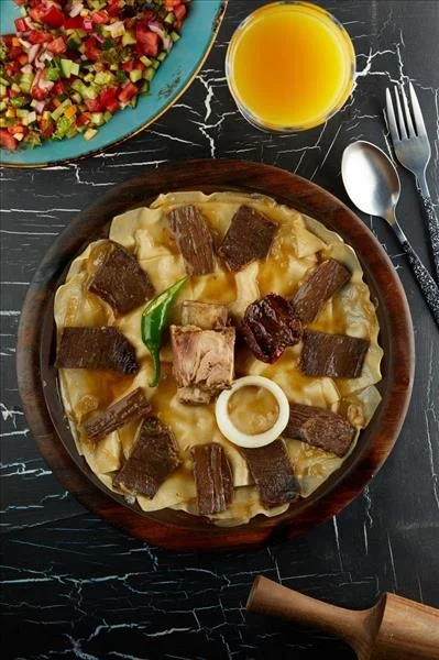 Mol go'shtidan Beshbarmoq