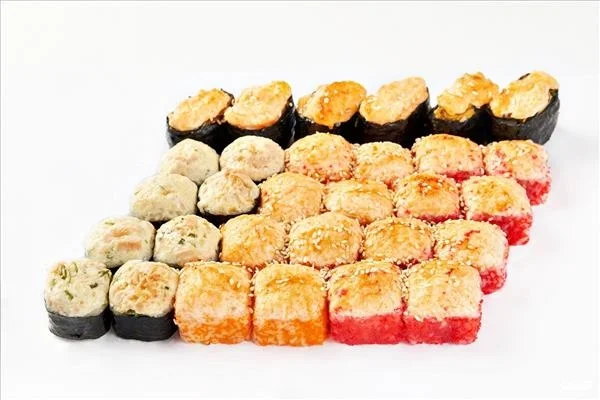 Pishirilgan sushi set