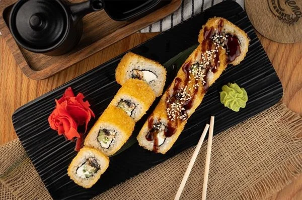 Tempura ug‘or baliqli rol