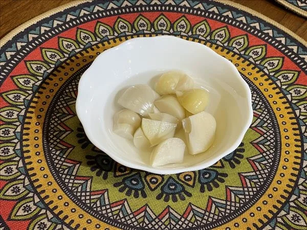 Лук анзур